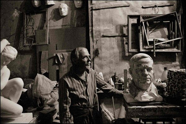 Ivan Didor, sculptor in his studio at No.18 Andrivsky Uzviz